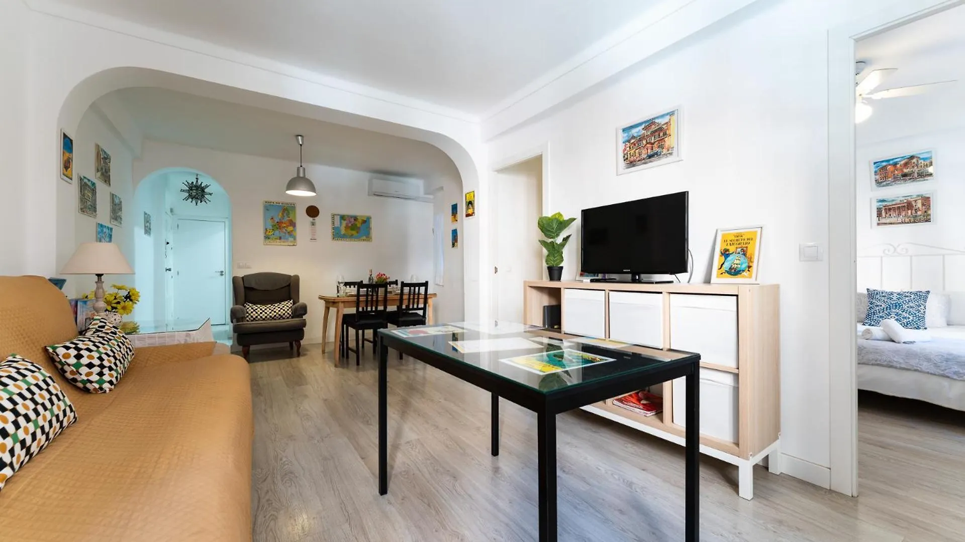Malagasuite Macabeos Centre Apartment